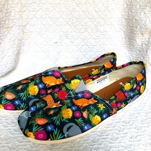 Groovy Bags Cat slip-ons, women’s 11